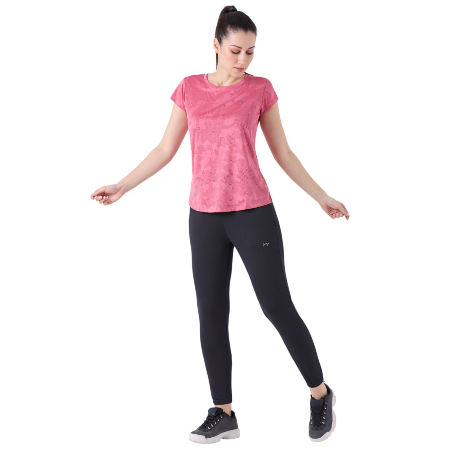 Berge Women Joggers 2176