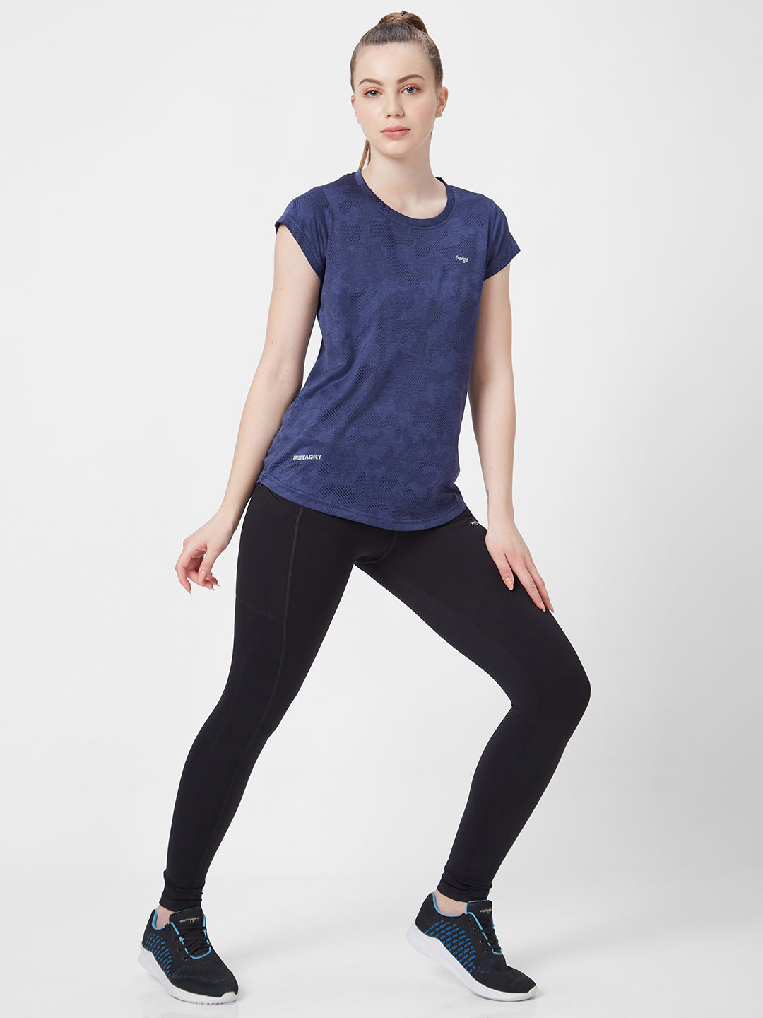 Berge Women T-Shirts 8131