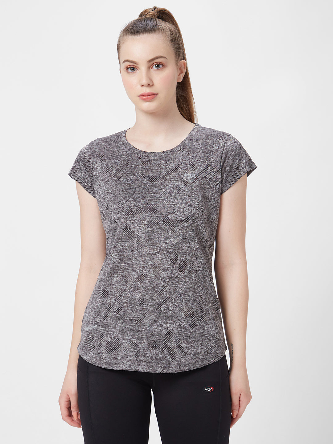 Berge Women T-Shirts 8131