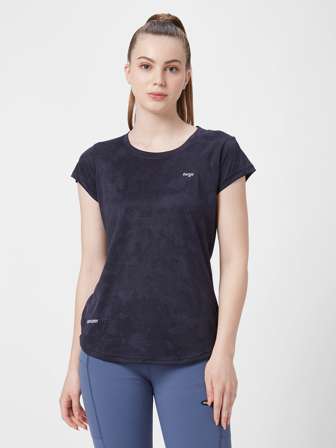 Berge Women T-Shirts 8131