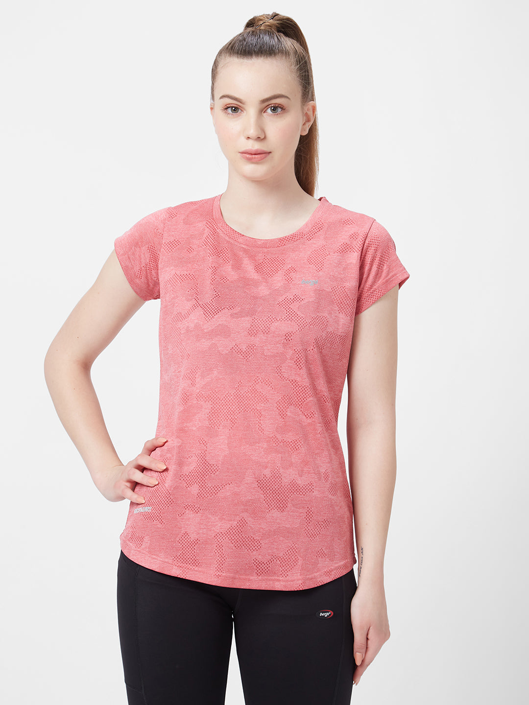 Berge Women T-Shirts 8131