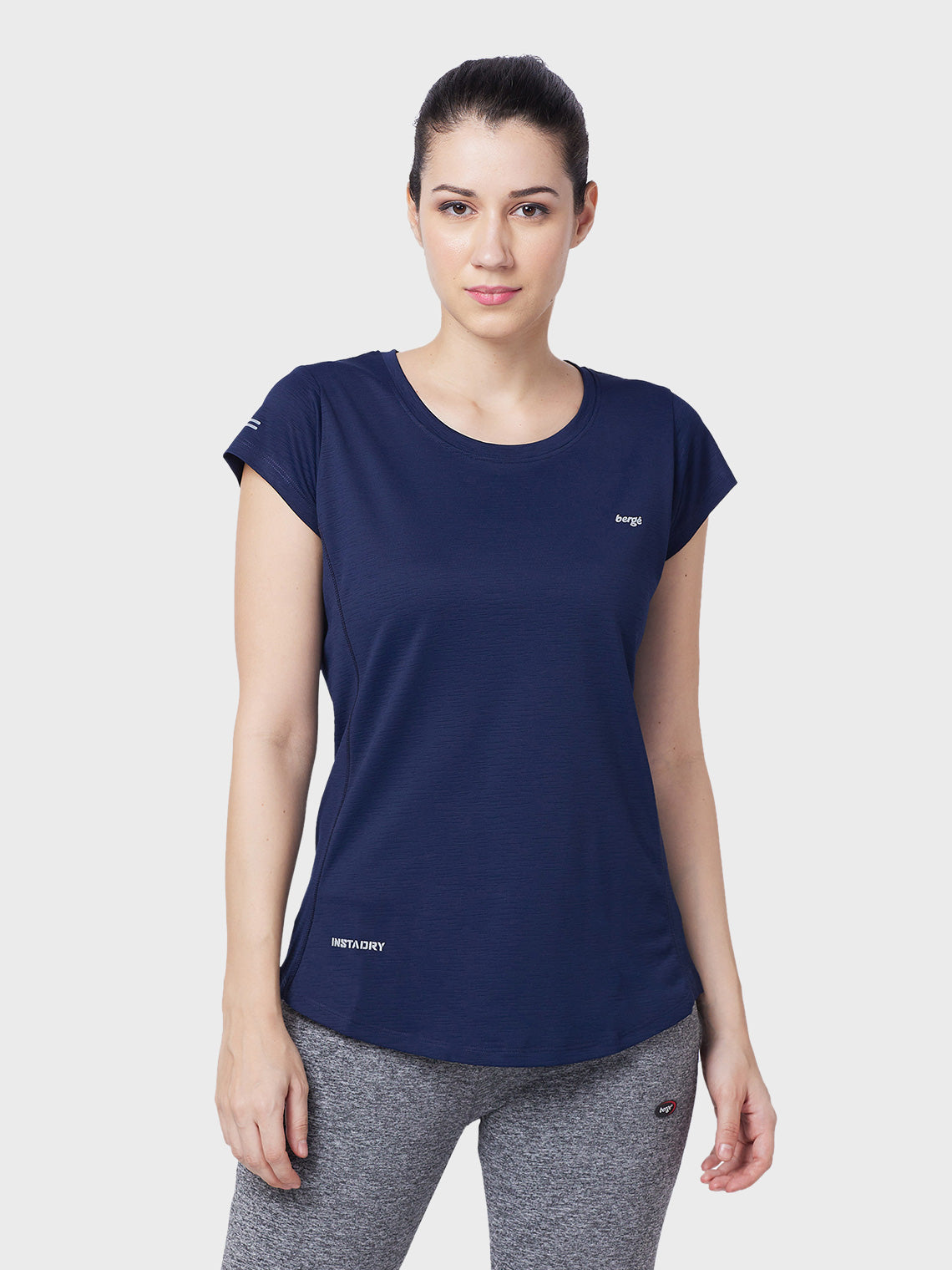 Berge Women T-Shirts 8137