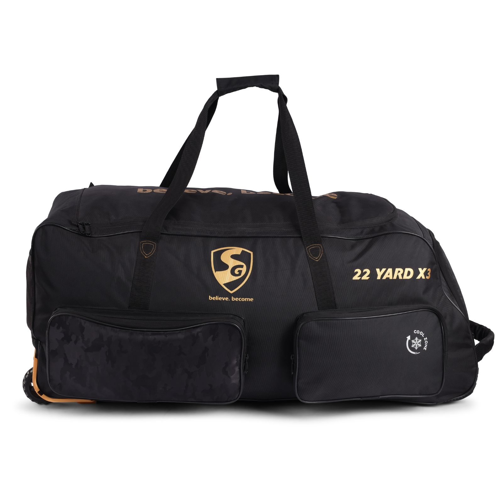 Durable wheels at the base of the SG 22 Yard X3 wheelie cricket bag