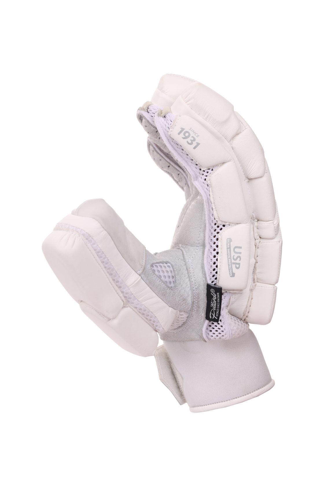 Finger roll detail on the white SG Hilite batting gloves