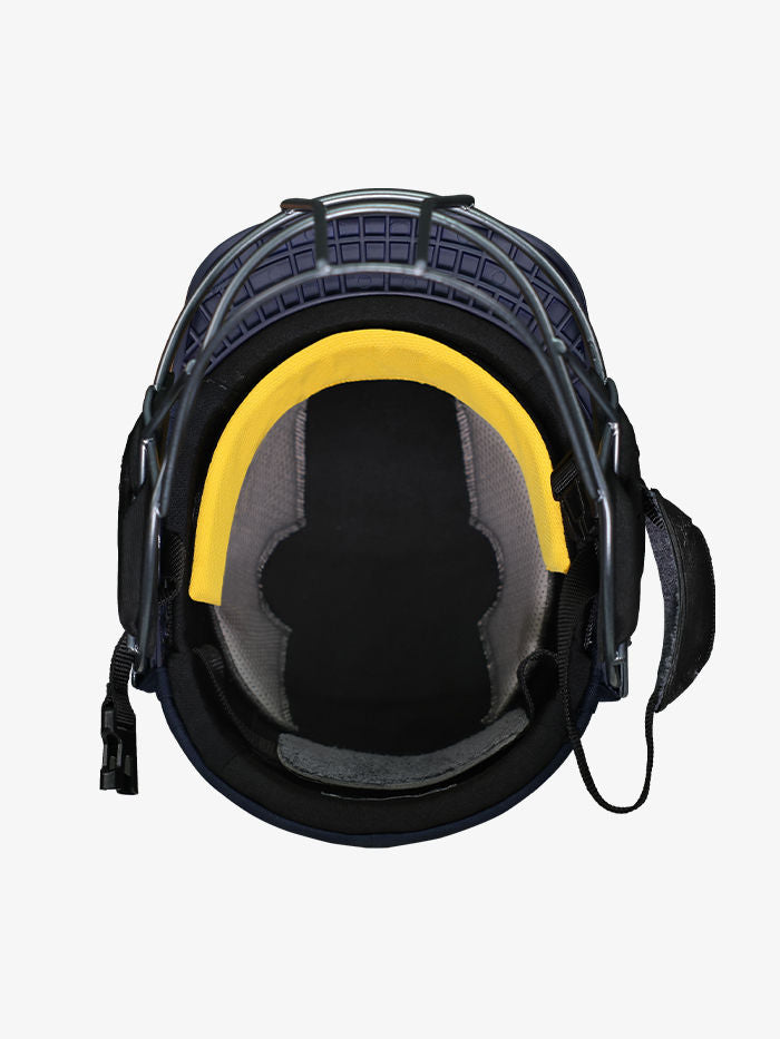Comfortable inner padding and chin strap of the Shrey Elite Pro SS helmet