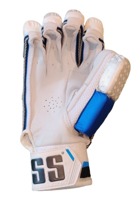 Finger section and wrist strap of the SS Dragon batting gloves for precise control