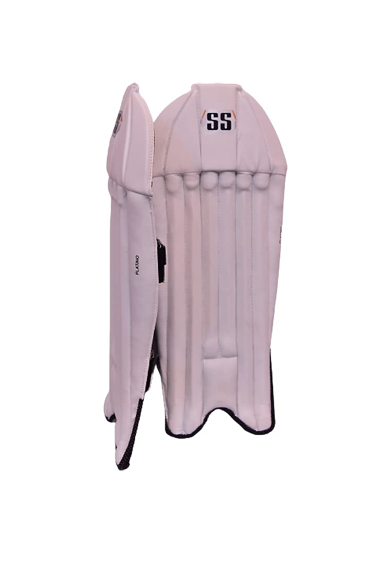 Straps and fit detail on the SS Platino wicket keeping pads